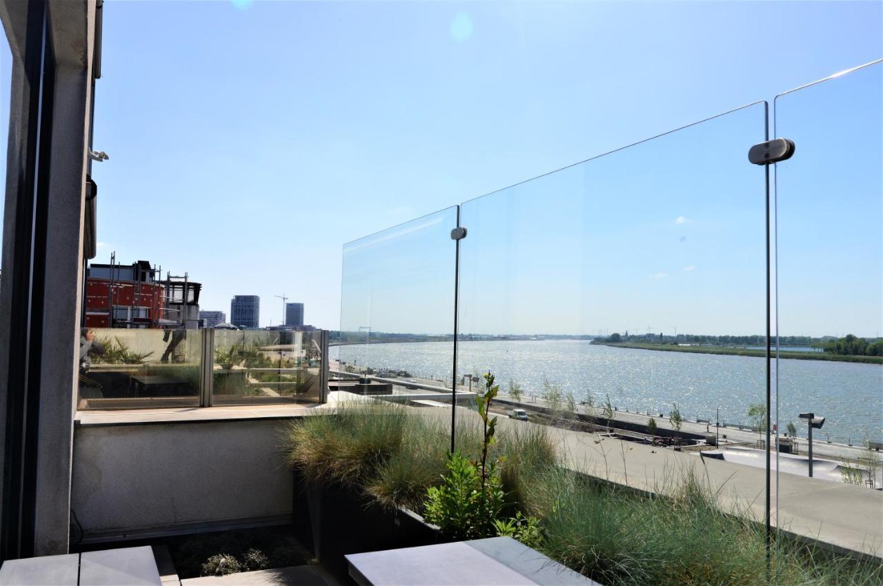 Kaai11 - Lofts & Suites With A View Антверпен Экстерьер фото