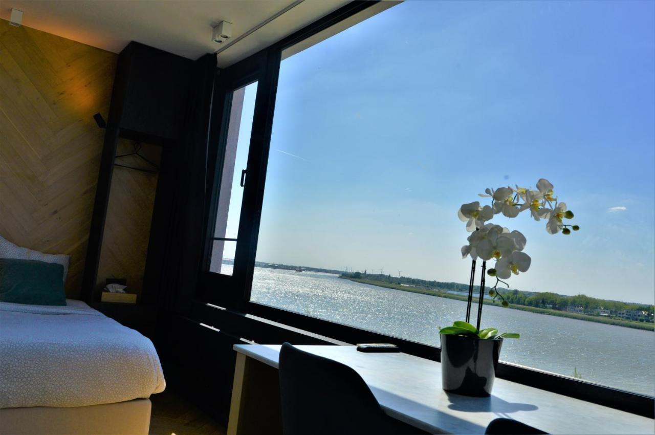 Kaai11 - Lofts & Suites With A View Антверпен Экстерьер фото